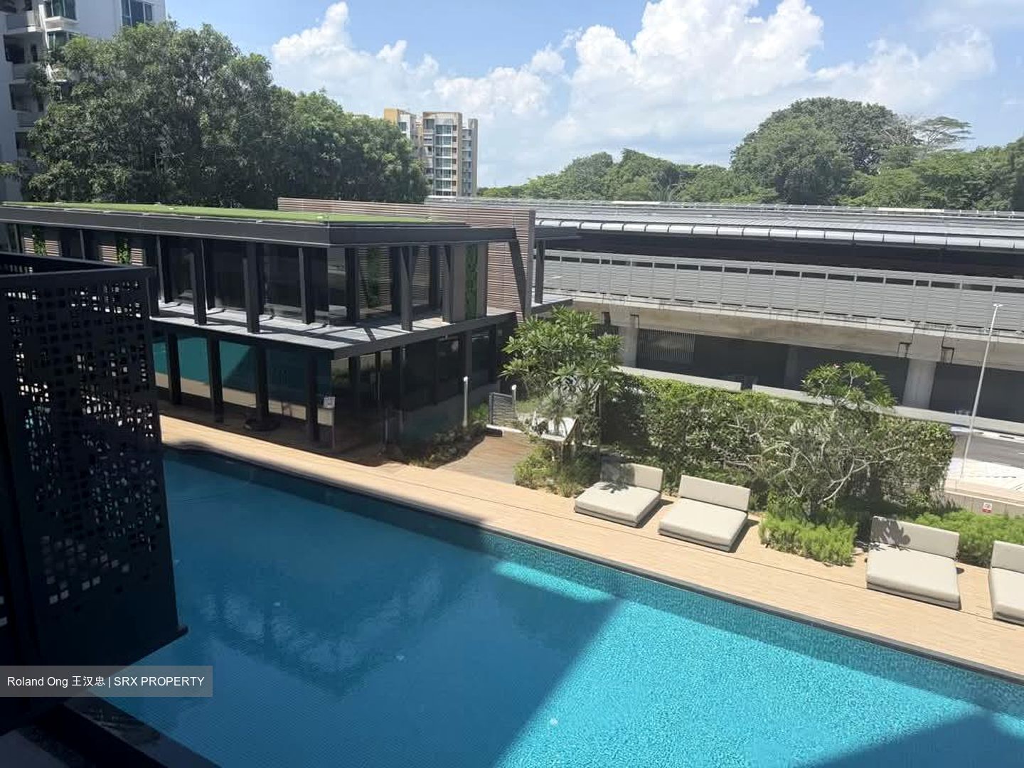 Tanah Merah Kechil Link (D16), Condominium #565686201